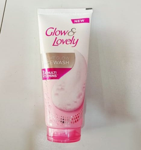 GLOW & LOVELY FACEWASH