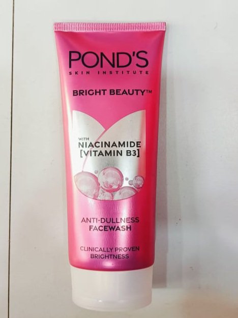 POND'S BRIGHT BEAUTY FACEWASH